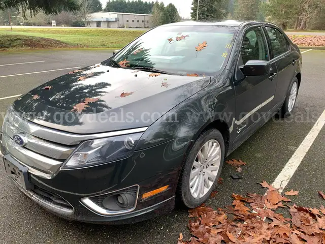 2010 Ford Fusion Hybrid FWD Sedan (ID# 43597) (FTL) (25-3329) 405