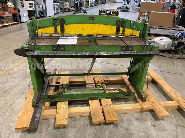 Peck-Stow & Wilcox Co.  Metal Sheer  (ID #43628) (G04-1R) (25-3741-2) 405