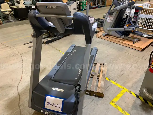 Precor TRM 800 Series Treadmill&#xA0;(ID #43645) (G3-3RL) (25-3523-3) 649