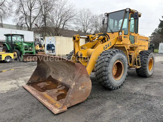 1989 John Deere 624E Wheel Loader (ID# 43657) (GVL) (25-4401) 310