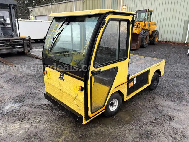 2013 Cushman Titan Electric 48 Volt 2 Passenger Flat Bed Utility UTV, Does Not Run (ID# 43668) (GVL) (25-3883) 11700