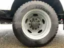 2007 Ford F-550 XL DRW 2WD Reg Cab Truck w/ Service Body & Crane (ID# 43760) (OEF) (25-4267) 11700