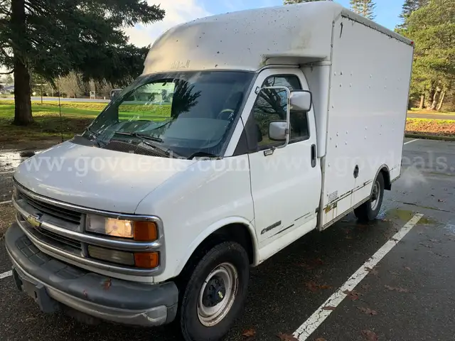 2001 Chevrolet Express RWD Cutaway Van (ID#43821) (FTL) (25-3982) 245