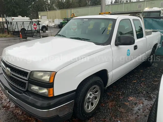 2006 Chevrolet Silverado 1500  2WD Work Truck *Tow-Away* (ID# 43841) (OEF) (25-3339) 405