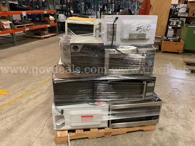 Lot of Microwaves & Toaster Oven (ID #43906) (G01-2R) NO UPC
