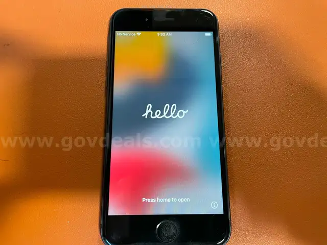 iPhone 8- Black - 64GB (ID# 43957) (D-Case) (No UPC) (18-19)