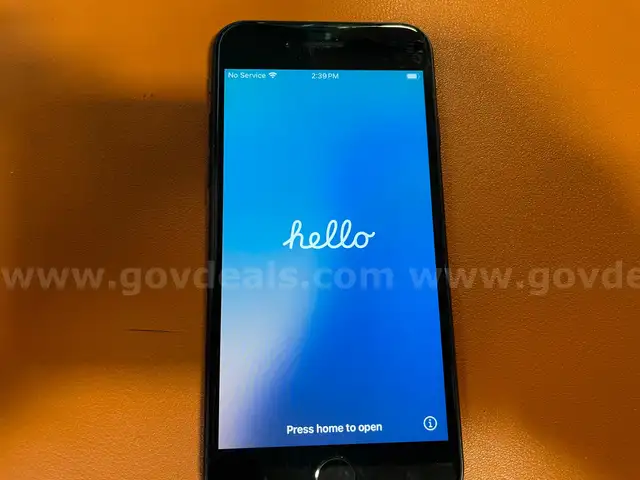 iPhone SE 2nd Gen - Black- 64GB (ID# 43961) (D-Case) (No UPC) (10)