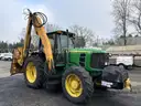 2011 John Deere 7130 4WD Tractor w/ Alamo Maverick 2 Mid Mount Boom & 60in Rotary (ID# 43970) (GVL) (25-4108)+ 405