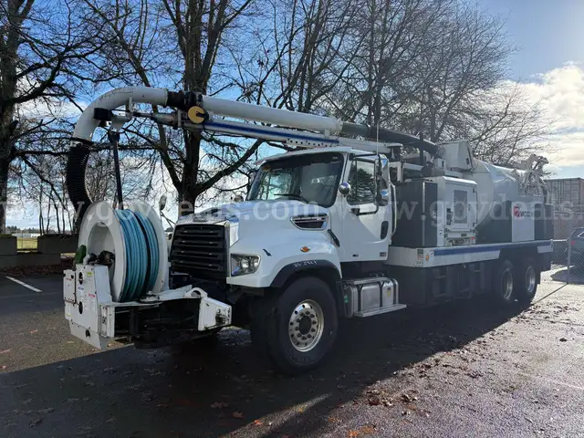 2013 Freightliner 114SD Vac-Con VPD4212LHAE-0 Combo Vacuum Hydro Sewer Cleaning Truck (ID# 44021)(Bullpen)(25-2927)11700