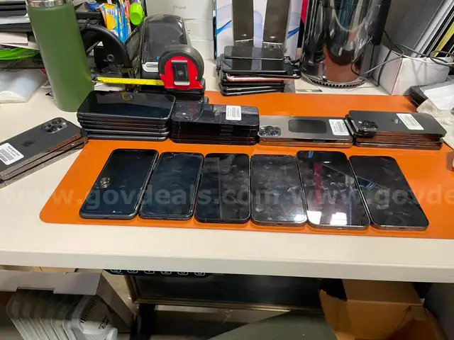 Case of ct.26 Cell Phones- iPhones 11, 11 Plus, 12, 12 Plus, 12 Pro and 13 Plus (ID #44026) (H01-4L) (25-4553-114) 235