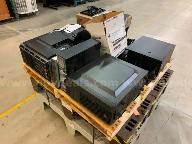 Pallet of Computer Equipment & iPhones (ID #44051) (J12-2R) (25-4385-28) 87047