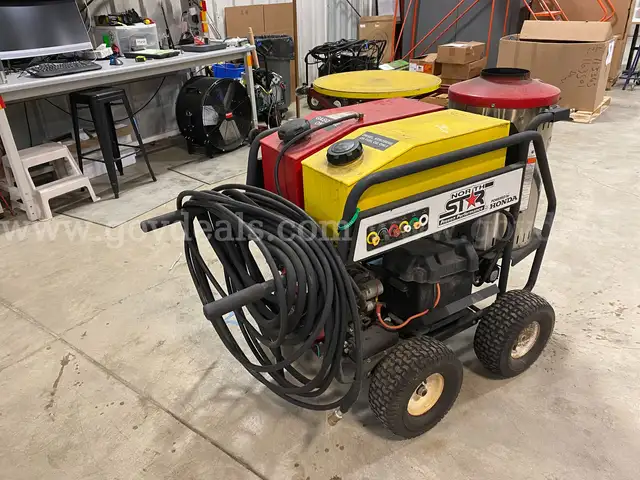 North Star Gas/Diesel-Fuel Oil Heated Pressure Washer  (ID #44084) (H04-1L) (25-3507-1) 477