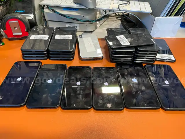 Case of ct.29 Cell Phones- iPhone 7 Plus, XS, XR, SE 2nd and 3rd Gen(ID #44161) (H01-3L) (25-2727-133) 235