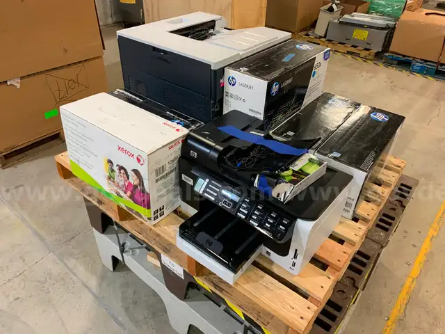 Pallet of Printing Equipment (ID #44176) (J4-3L) (25-3703-48) 490