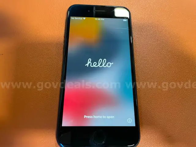 iPhone SE 2nd Gen - Black- 64GB (ID# 44205) (D-Case) (No UPC) (10)