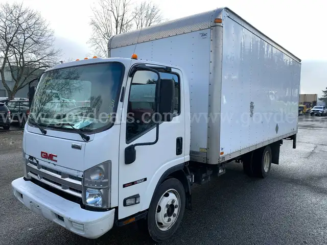 2008 GMC W5500-HD Tilt Cab 14ft Box Truck w/ Lift gate *Tow-Away* (ID# 44210) (E09) (25-3311) 11700