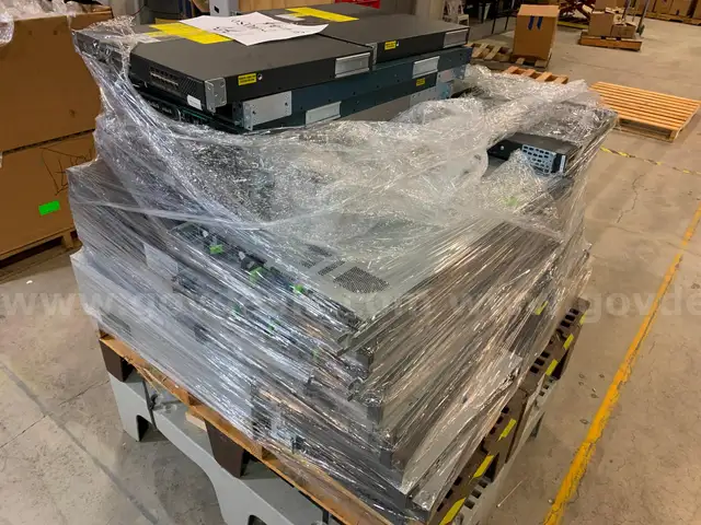 Pallet of Networking Equipment (ID #44251) (J6-2R) (25-4059-2) 365