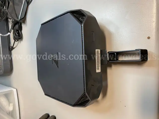 Lot of HP Z Mini Desktops Computers (ID #44261) (I04-2R) (25-3765-3) 36416