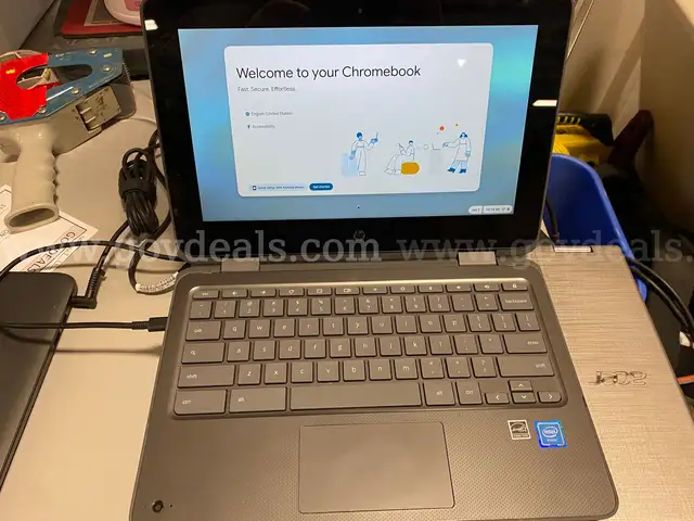 Lot of Chrome Books & Parts/Pieces  (ID #44293) (I01-5L) (25-3765-17) 36416