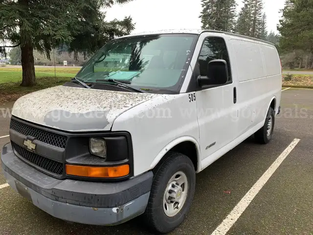 2005 Chevrolet Express 2500 RWD Cargo Van *Tow-Away* (ID# 44300) (FTL) (25-4507) 465