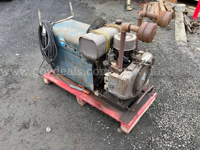 1979 Miller AEAD-200LE Welder with 1979 Onan CCKA-MS 2748J Motor (ID# 44306) (GVL) (26-0191-3) 490