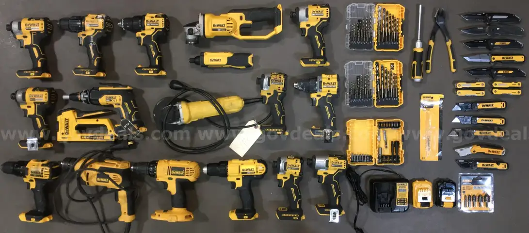 DeWalt Power Tool & Accessories Lot (ID# 44328) (TSA #2) (NO UPC) (10)