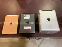 Pallet of iPhones & iPads  (ID #44402) (J2-5R) (25-3819-1) 303