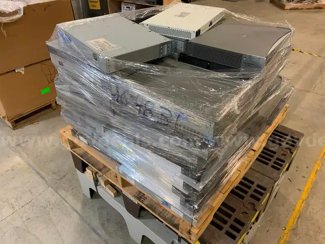 Pallet of Network Equipment (ID #44404) (J5-2L) (25-4153-99) 695