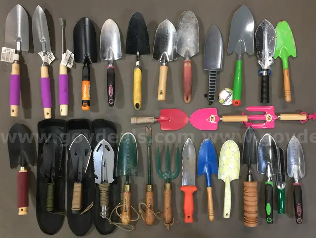 Gardening Tool Lot ~65 Units (ID# 44434) (TSA #3) (NO UPC) (10)