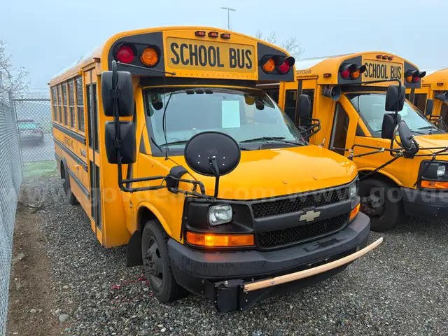 2016 Chevrolet Express Short Bus | Low Miles | 26 Passenger (ID #44516) (Off-Site) (26-0350) 37003
