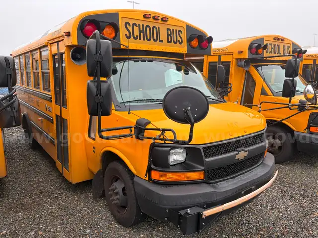2016 Chevrolet Express Short Bus | 26 Passenger (ID #44517) (Off-Site) (26-0347) 37003