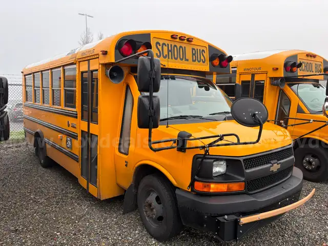 2016 Chevrolet Express Short Bus | 26 Passenger (ID #44519) (Off-Site) (26-0351) 37003