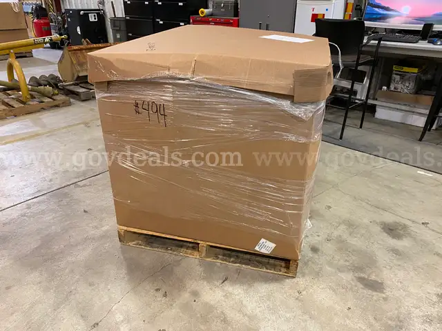 Lot of Various Monitors   (ID #44619) (J03-2L) (25-3830-3) 405