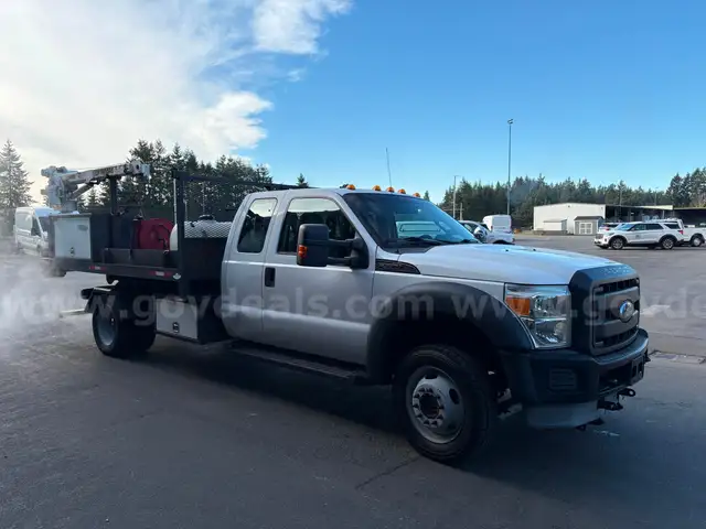 2012 Ford F-550 | 4x4 | Roll Off | Crane | 2 Additional Beds (ID #44644) (Off-Site) (26-0392) 13400