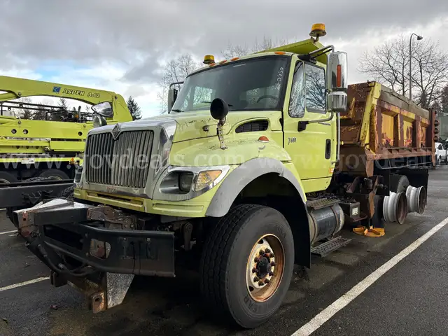 2007 International 7600 6X4 Dump/Plow Truck, TOW AWAY, Does Not Move (ID# 44699) (E14) (25-0450)+ 405