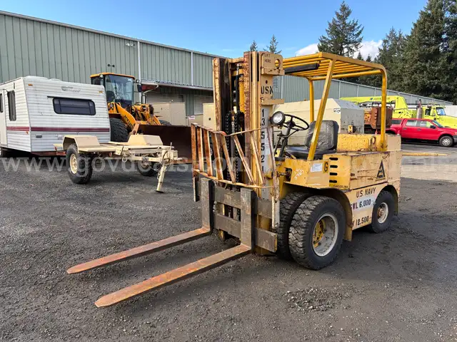 1980 Allis Chalmers ACP 60H 2PS 3-Stage Forklift, Gas Powered (ID# 44731) (GVL) (25-3965) 225