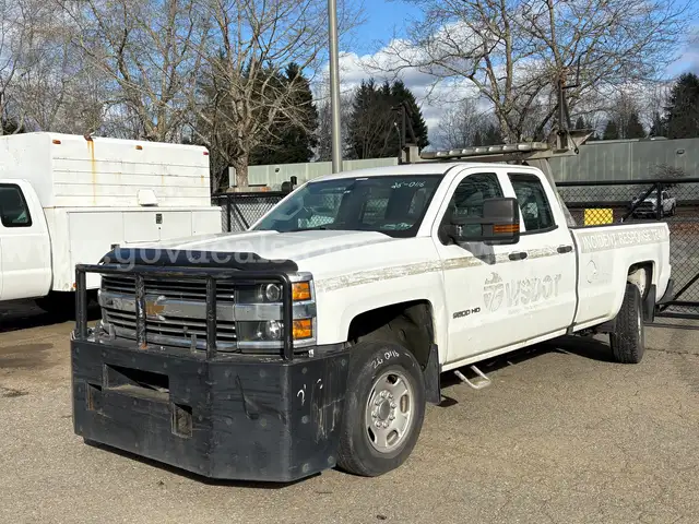 2016 Chevrolet Silverado 2500HD Work Truck 4WD 8ft Bed Pickup, TOW AWAY, Damaged (ID# 44764) (26-0116) 405