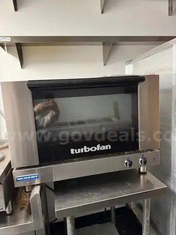 Moffat E27M3 Turbofan Electric Convection Oven Full Size