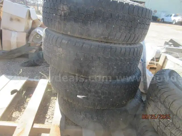 Lot of 4 tires