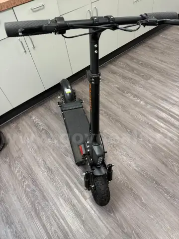 Dagway Ultra Long-Range Electric Scooter