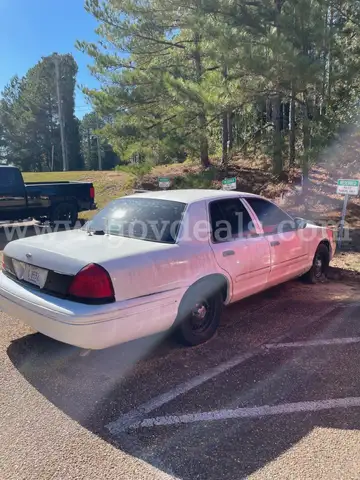 2002 Ford Crown Victoria