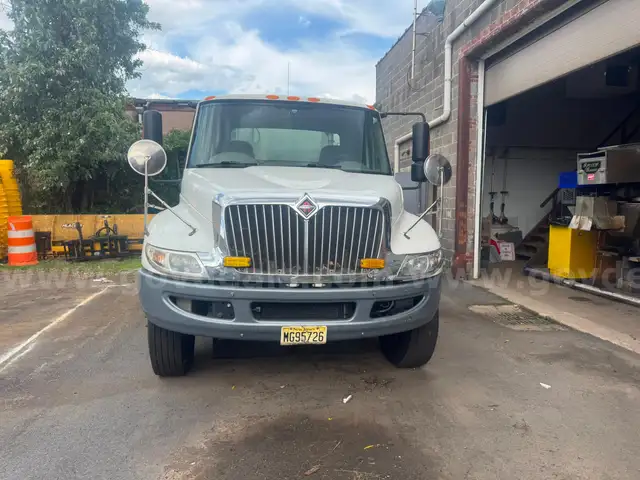 2013 International DuraStar 4300