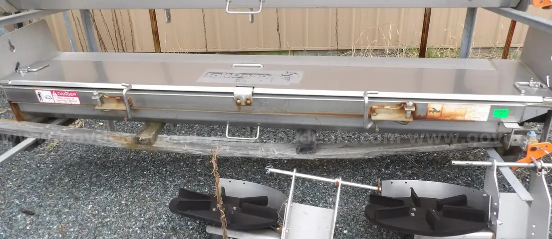 Salt Dog Spreader Box