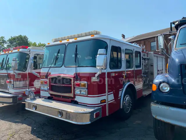 2006 Emergency One Fire Truck