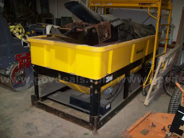 2009 SnowEx SP-9500 Salt Spreader