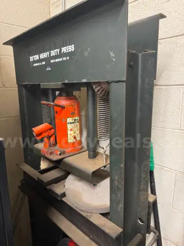 30 Ton Heavy Duty Press