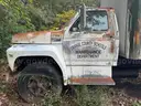 1990 Ford F700 Box Truck