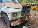 1990 Ford F700 Box Truck