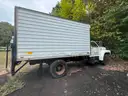 1990 Ford F700 Box Truck
