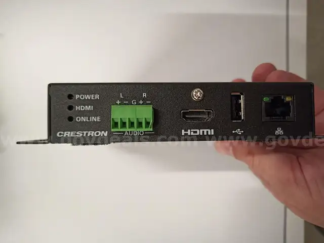 HD Streaming Receiver &#x26; Room Controller 100